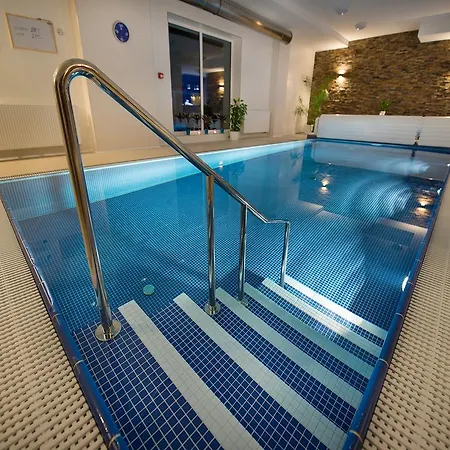 Ea Kraskov Szálloda 4*