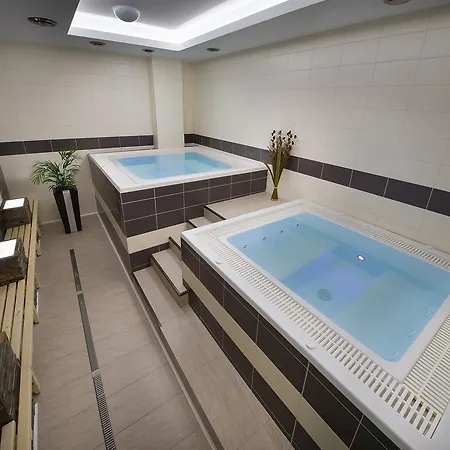 Ea Kraskov Hotel