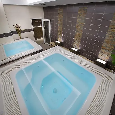 Ea Kraskov Szálloda 4*